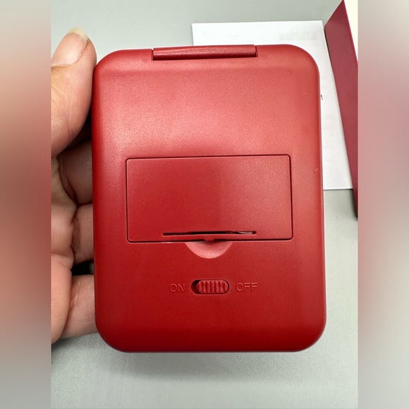 Kintion Pocket Mirror, 1X/3X Magnification LED Compact - Picture 4 of 7